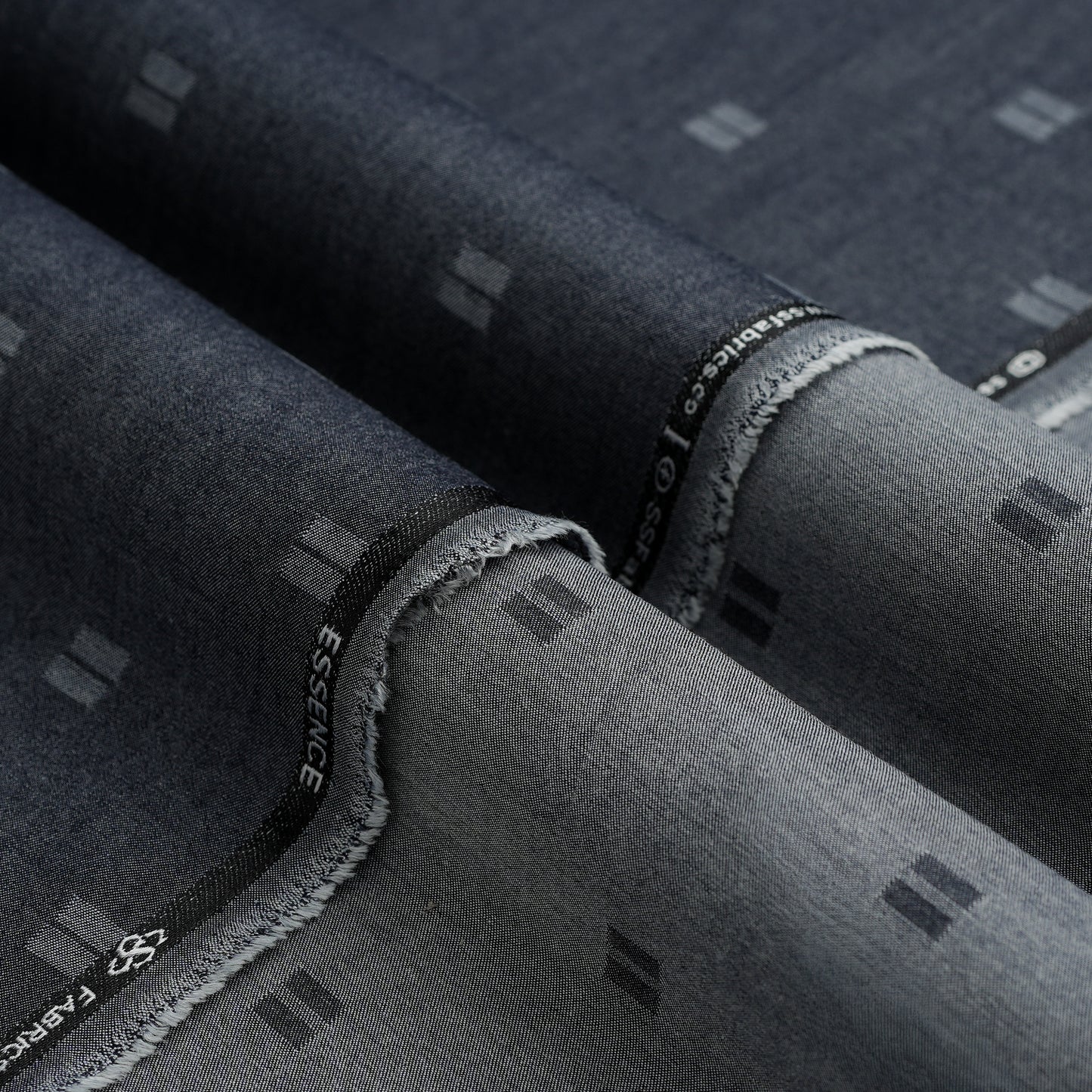 ESSENCE Wash & Wear - Denim Blue Spirit