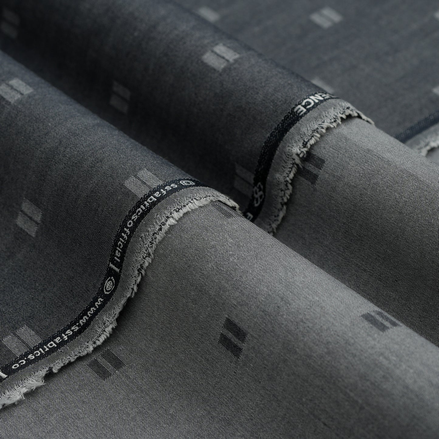 ESSENCE Wash & Wear - Dark Grey Mist